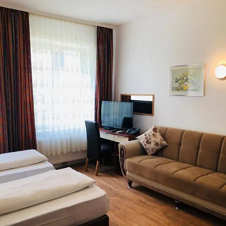 Hotel Verdi-3